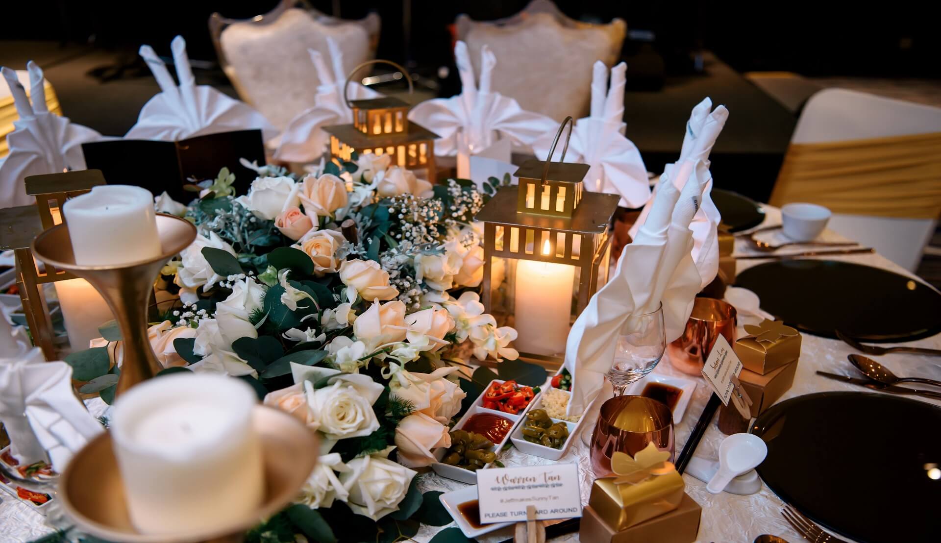 Sugar & Spice Events - banquet table decoration 