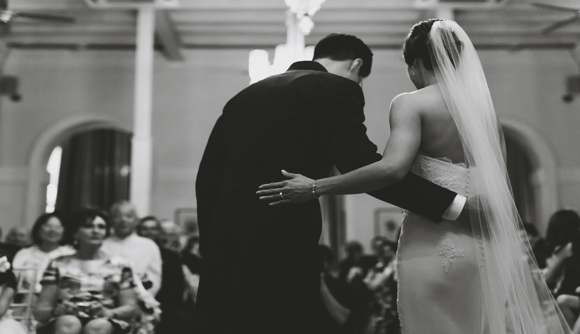 Sugar & Spice Events - Photo in black and white of newly wed couple taken in Suffolk House Penang