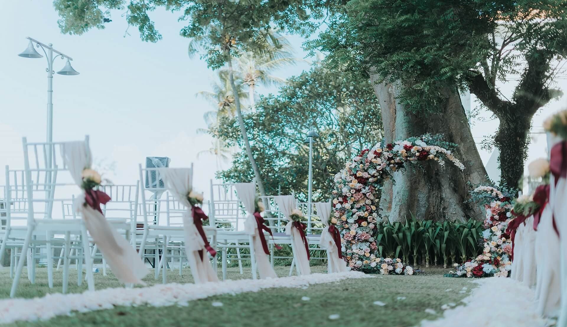 Sugar & Spice Events - Ring Arch decorated with flowers